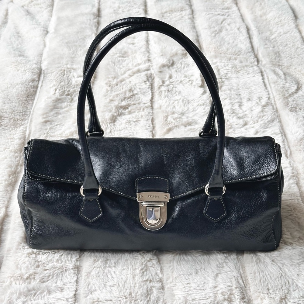 PRADA Soft Calf Easy Shoulder Bag Black - Picture 3 of 16